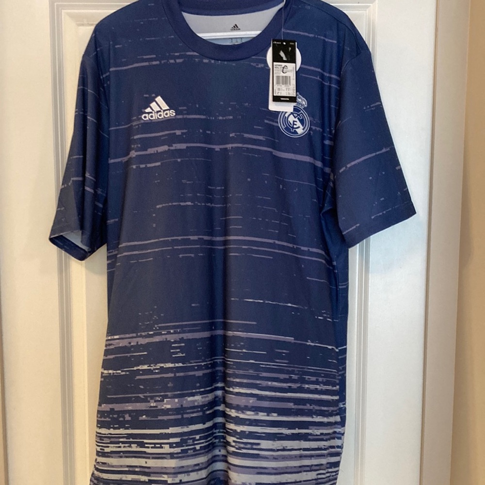 2016-17 Real Madrid pre-match jersey NWT XL